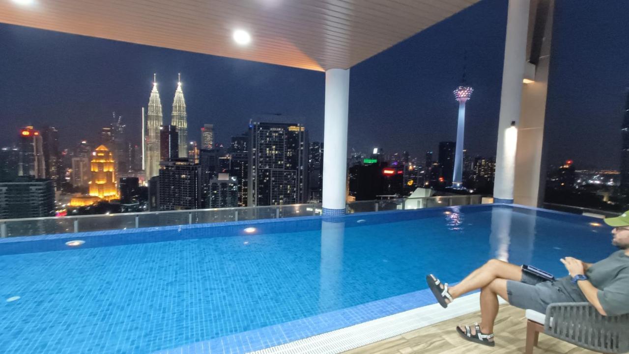 Colony By Infinitum Suites Service Klcc Куала-Лумпур Экстерьер фото